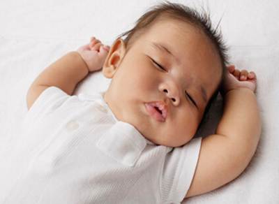 宝宝一直睡觉不吃奶,宝宝一直睡觉不吃奶怎么办