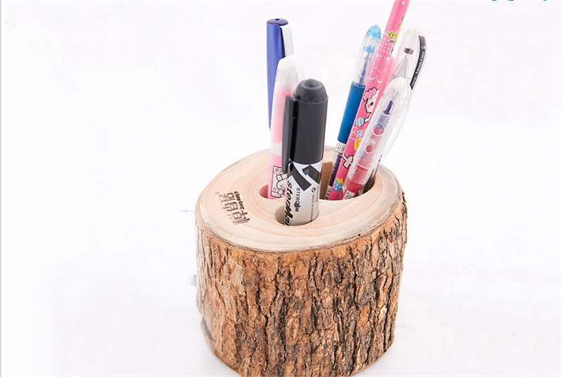 自然香樟木木质笔筒1