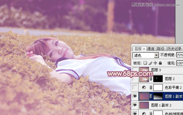 Photoshop调出躺在草地女孩梦幻紫色效果,PS教程,图老师教程网