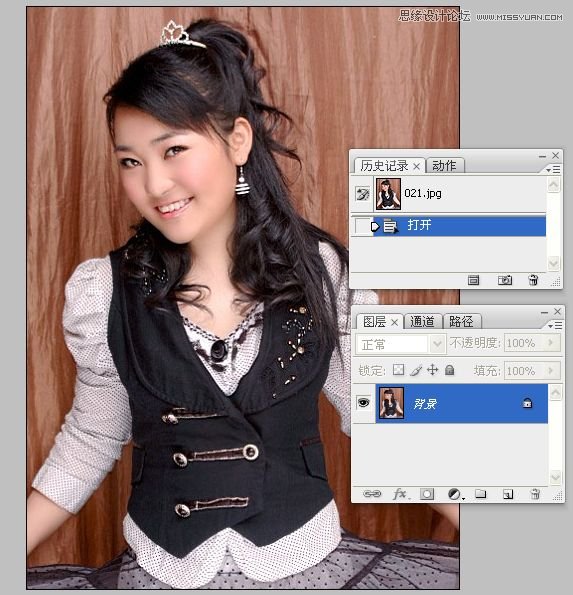 Photoshop给美女照片添加装裱效果,PS教程,图老师教程网