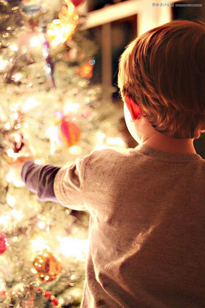 如何拍摄出闪闪发亮的圣诞树,PS教程,图老师教程网