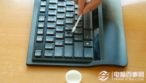 清洁键盘的5个绝妙小技巧