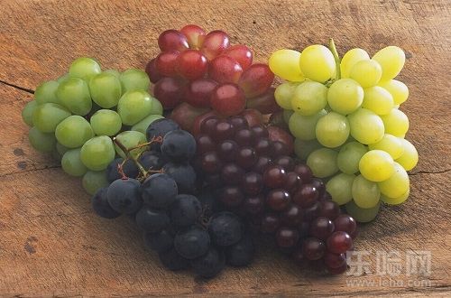 夏天吃葡萄有什么好处