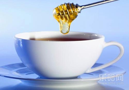 蜂蜜水喝太多会增肥