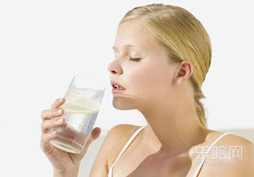 饭后喝水有助于减肥吗