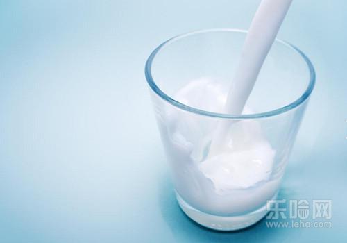 喝牛奶减肥的正确方法