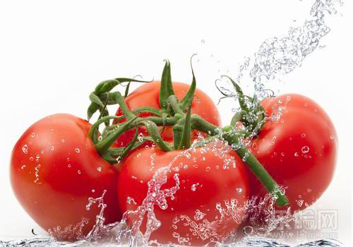 常吃番茄能够防癌，还能够帮助有效降低血压，防治高血压