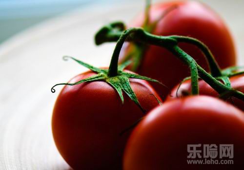经常吃西红柿能够帮助淡斑祛斑