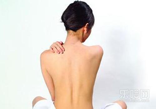 背部皮肤缺少清洁护理