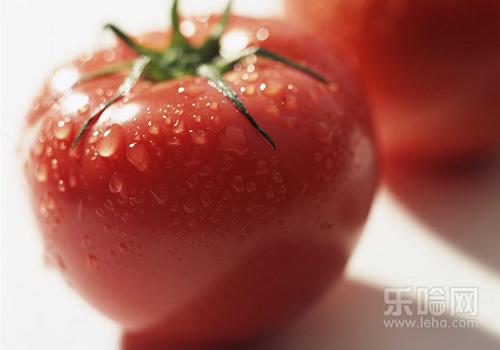 春天吃西红柿防晒