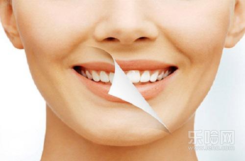 清除牙垢的常用方法