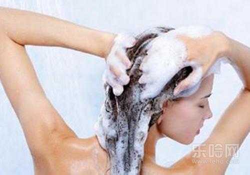 植发后洗头使用无刺激洗发水