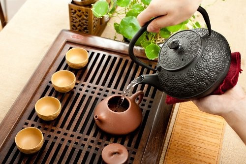 精美的日本工艺铸铁茶壶(2)