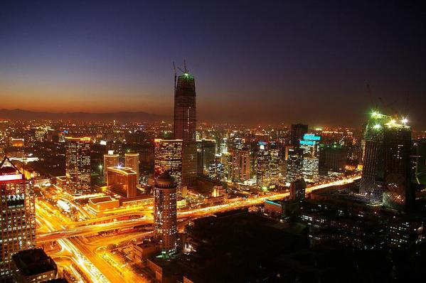 北京CBD，黑暗处为CBD最重要的核心区，预2008年开始入市，它将是北京CBD最大的亮点