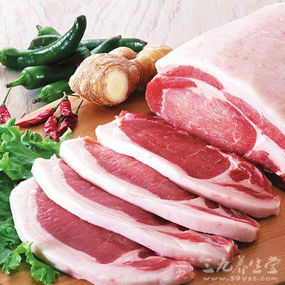 猪肉、动物肝脏、血豆腐也有补铁生血的作用，可以多吃点