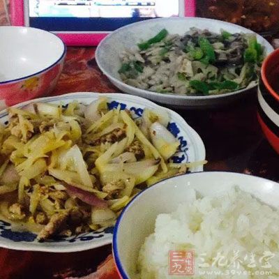 中国人普遍的饮食安排为一日三餐