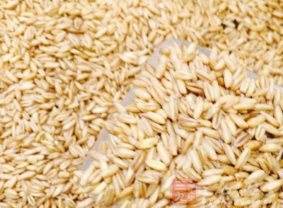燕麦中含有丰富的膳食纤维