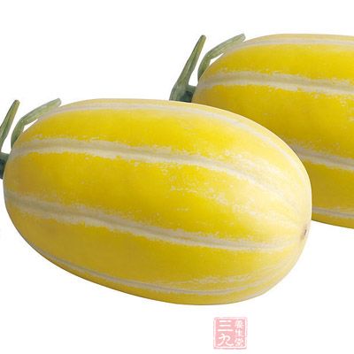 夏天里的水果大部分是凉水果，如：香瓜