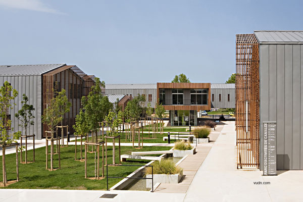 园林建筑-法国建筑Herault谷社区中心
