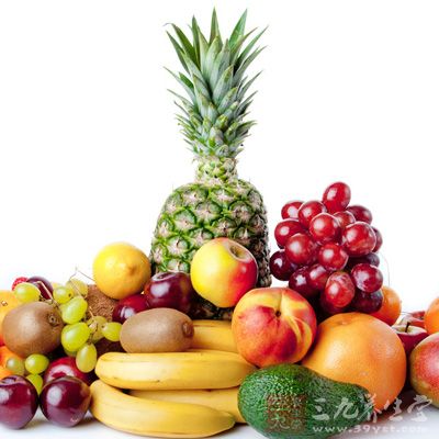 水果里含有各种维生素和微量元素