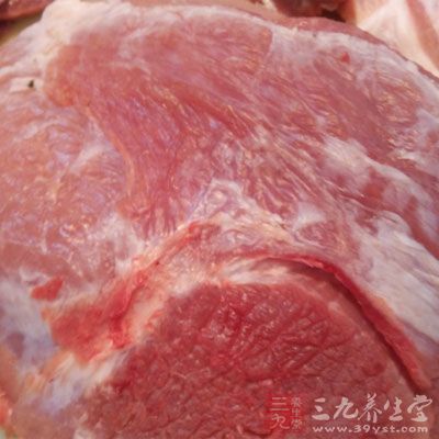 材料：猪肉30克，圆白菜30克