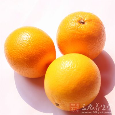 橙子所含纤维素和果胶物质，可促进肠道蠕动，有利于清肠通便