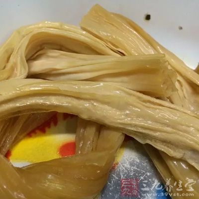 腐竹是富含钙的豆制品之一