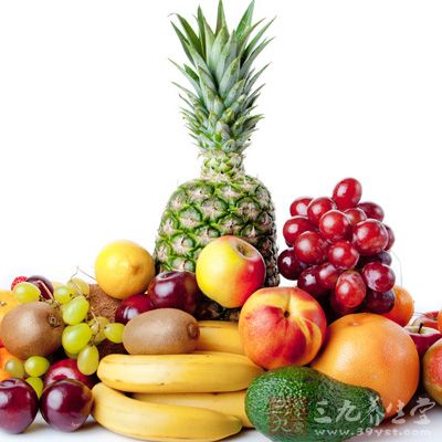 水果要吃各种水果含有丰富的水溶性维生素和微量元素