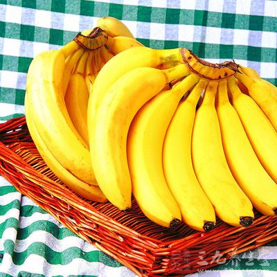 香蕉虽然对孕妈和宝宝的健康有着极大的帮助，但不宜多吃哦
