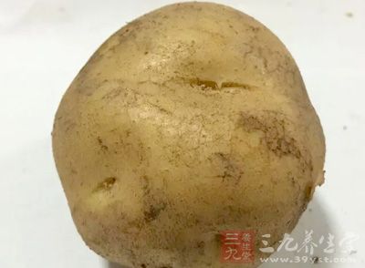 土豆中是含有碱性物质