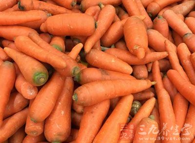 胡萝卜含有丰富的胡萝卜素