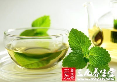 绿茶过敏体质不要喝易呕吐