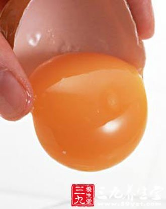 长期服用醋蛋液能使皮肤光滑细腻
