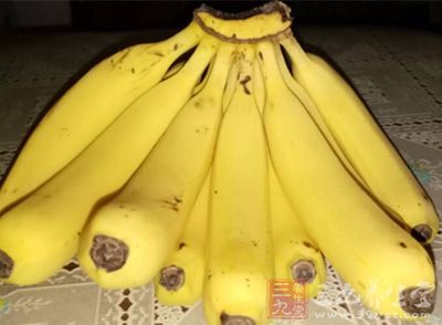香蕉几乎含有所有的维生素和矿物质