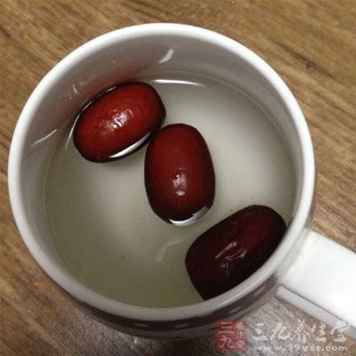 第二类水肿的女性经期不能吃红枣