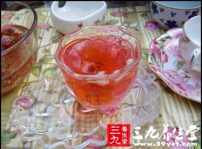 百合红茶饮美容养颜