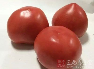 夏季也是西红柿成熟的季节