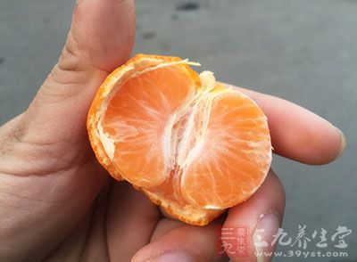橘子维生素的含量很高,在鲜果中仅次于枣