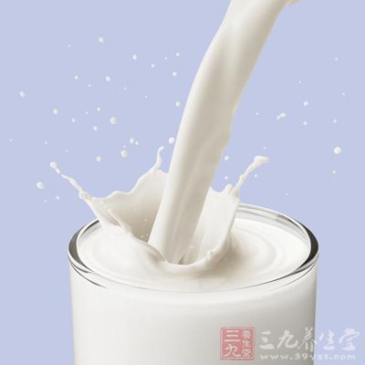 半斤牛奶,含钙300毫克,
