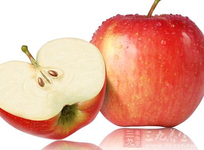 苹果含有极丰富的果胶，可以促进排泄，防止动脉硬化