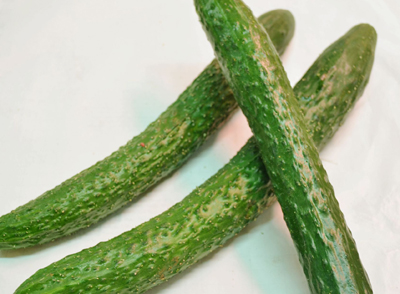 墨绿色的蔬菜可以铁元素和钙元素