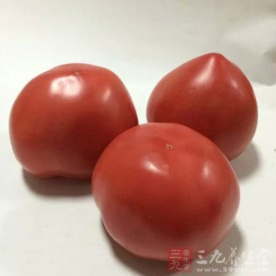 西红柿中富含维生素C