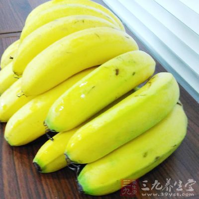 香蕉果肉香甜软滑，是人们喜爱的水果之一