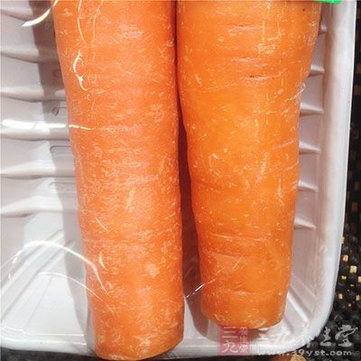 胡萝卜中含有的大量的胡萝卜素β