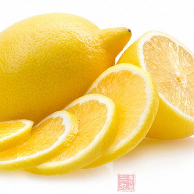 柠檬：可促进肌肤新陈代谢，抑制色素沉淀
