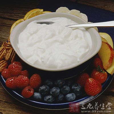 酸奶与水果的组合美味营养