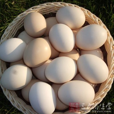 鸡蛋是一种营养非常丰富、价格相对低廉的常用食品