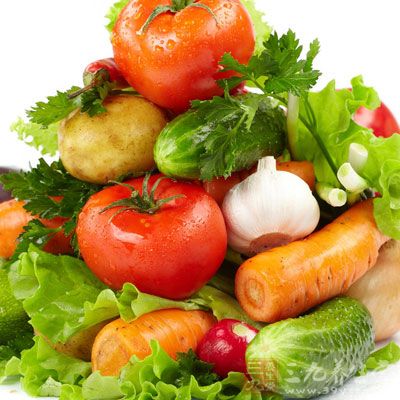 白菜、菠菜、豌豆苗、莴笋、卷心菜、土豆、莲藕、茭白