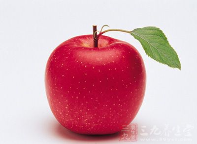 苹果的营养价值和食疗价值极高，苹果中的维生素C是心血管的保护神