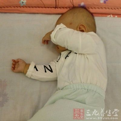 专家表示，1岁以下的新生儿若有呼吸急促